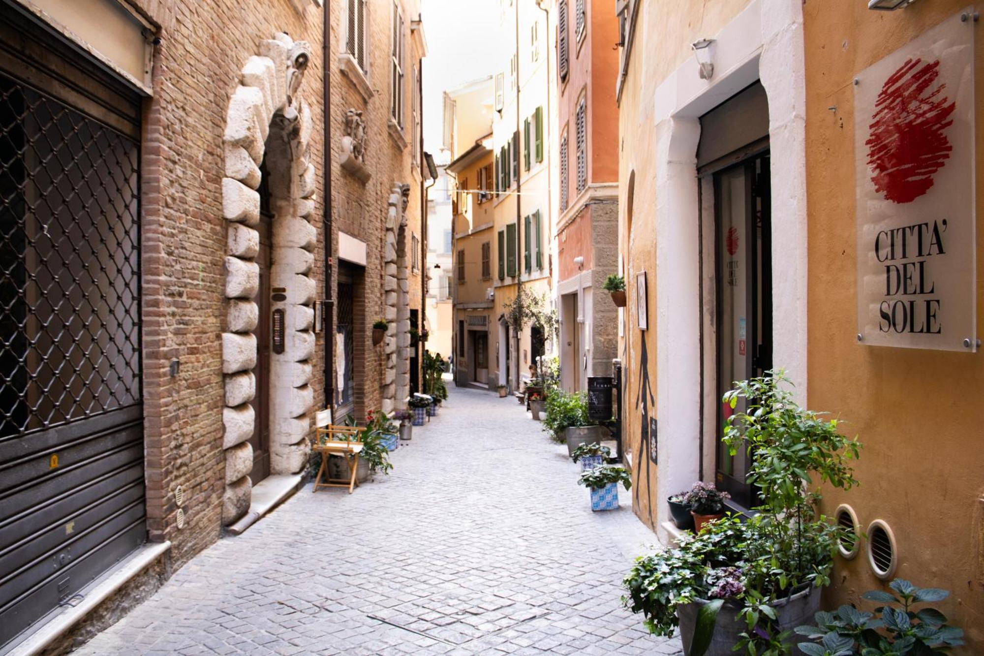 Palazzo Tancredi Appartement Ancona Buitenkant foto