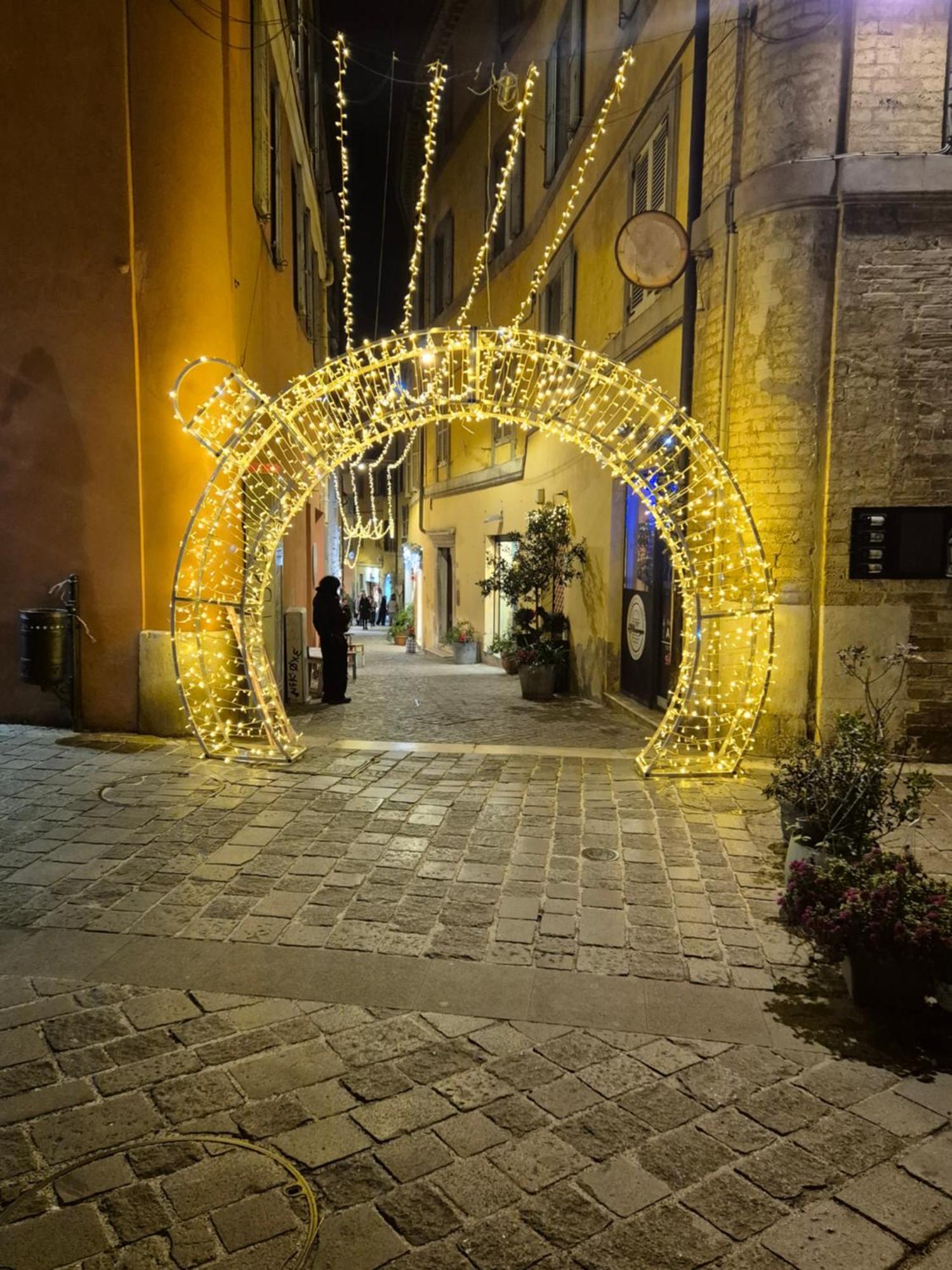 Palazzo Tancredi Appartement Ancona Buitenkant foto